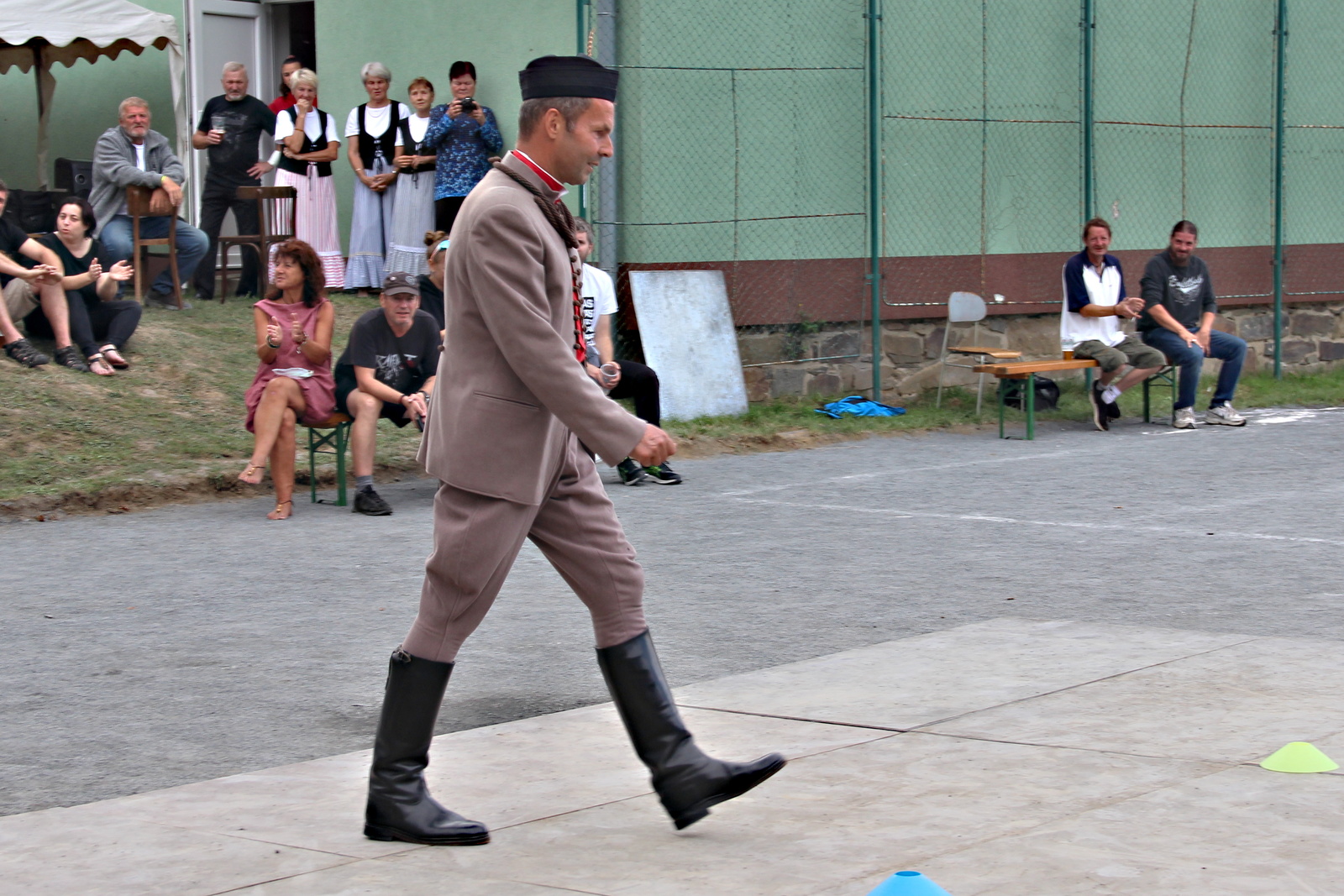 197.JPG